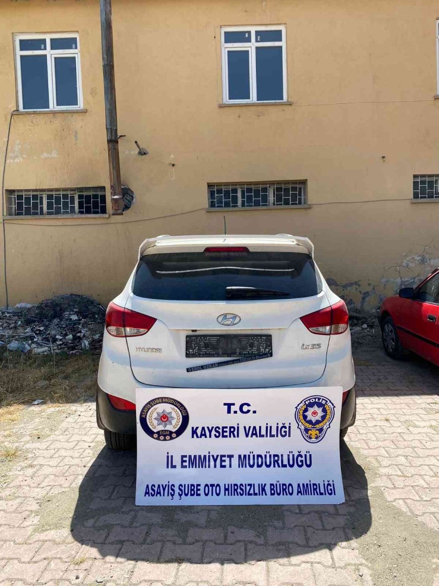 Çekiciyle Çalınan 450 Bin Tl’lik Aracı Polis Buldu