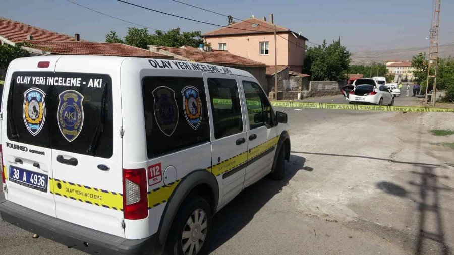 Kayseri’de Husumetli İki Grup Birbirine Girdi: 1’i Silahla, 4 Yaralı