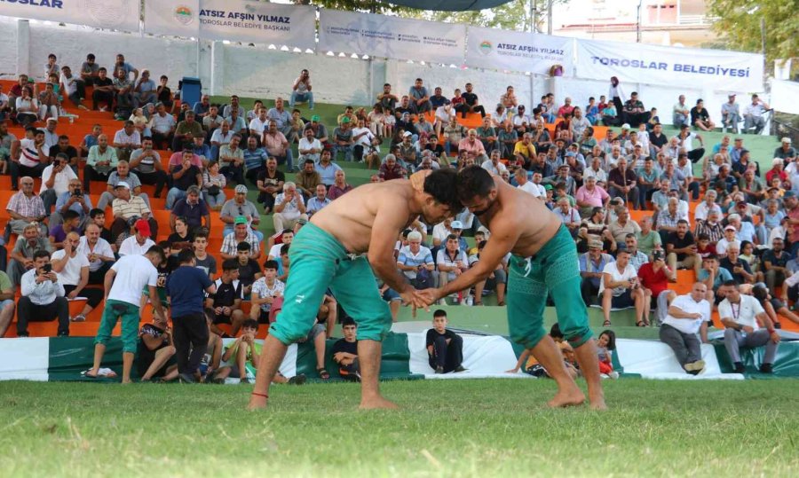 Toroslar’da Karakucak Güreşleri Yoğun İlgi Gördü