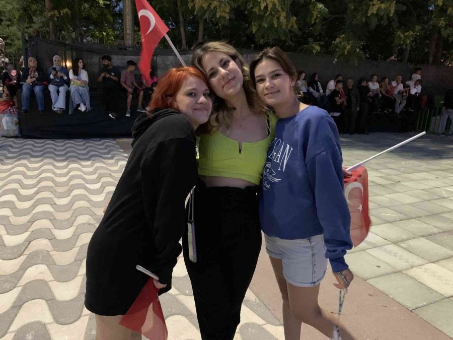 Kurtuluş Coşkusu Kıraç İle Yaşandı