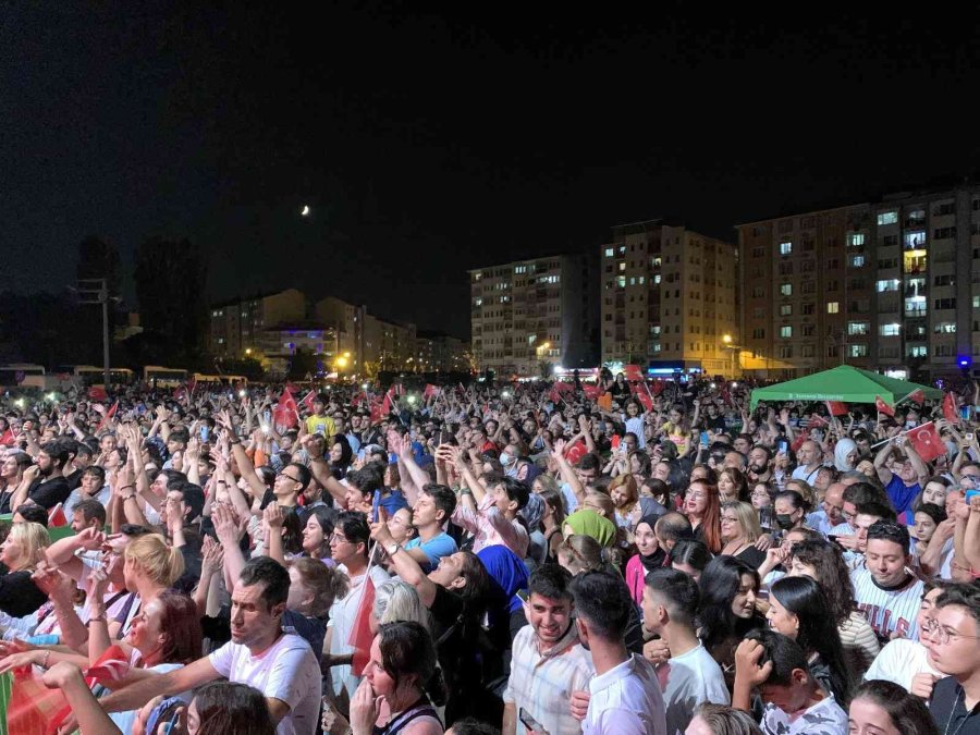 Kurtuluş Coşkusu Kıraç İle Yaşandı