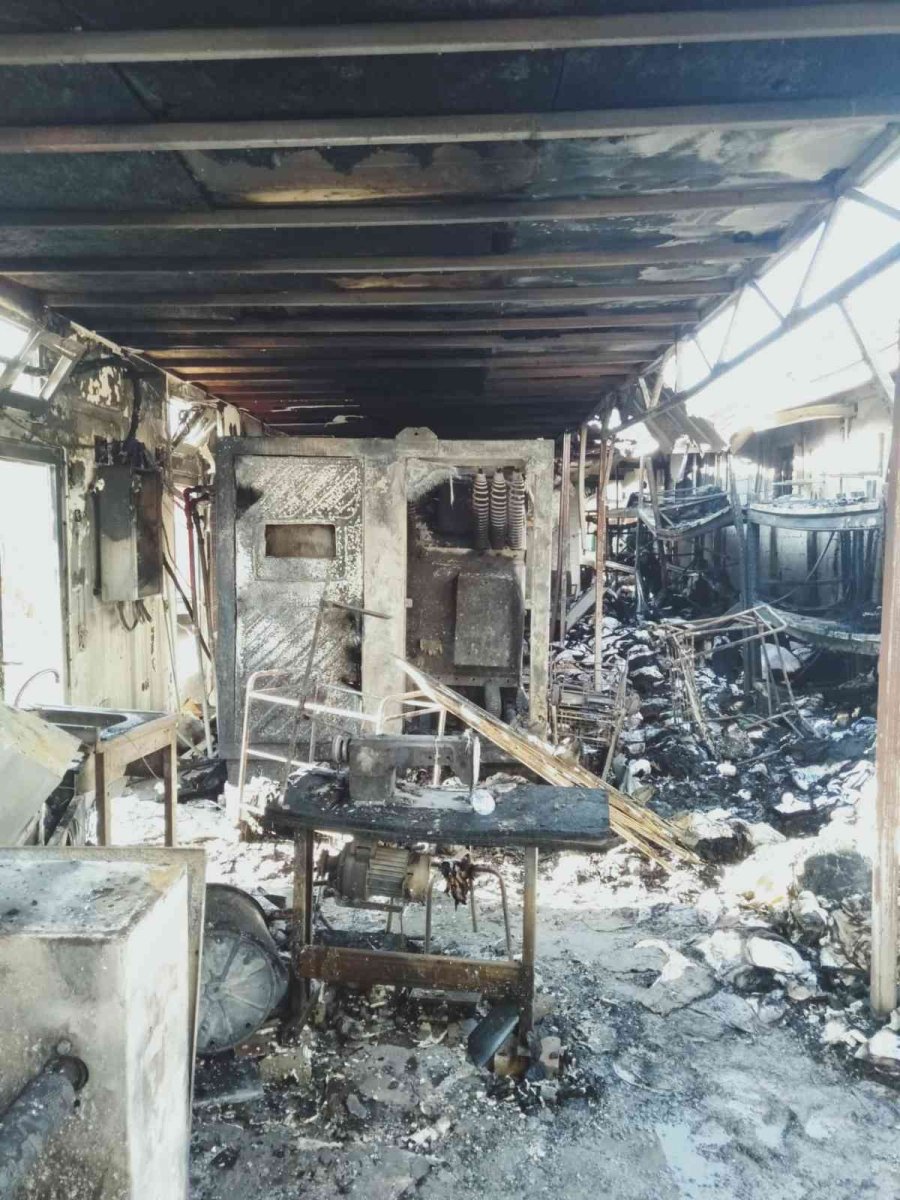 5 Yıldızlı Otelde Çıkan Yangın Korkuttu