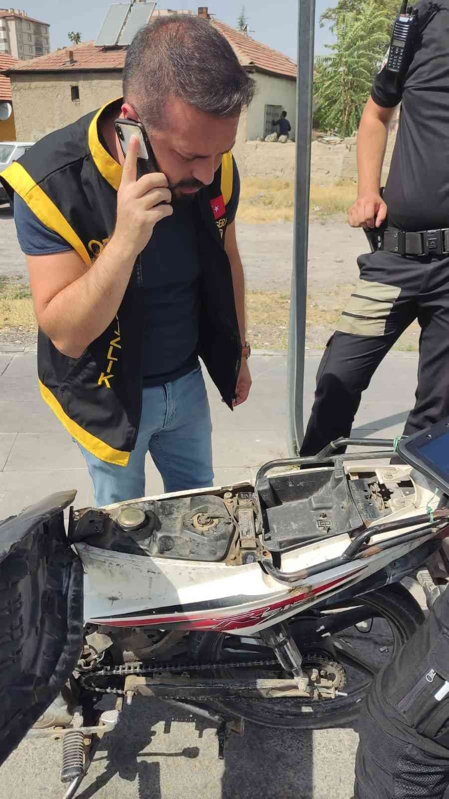 Kayseri Polisinden ’oto Ve Motosiklet Hırsızlığı’ Denetimi