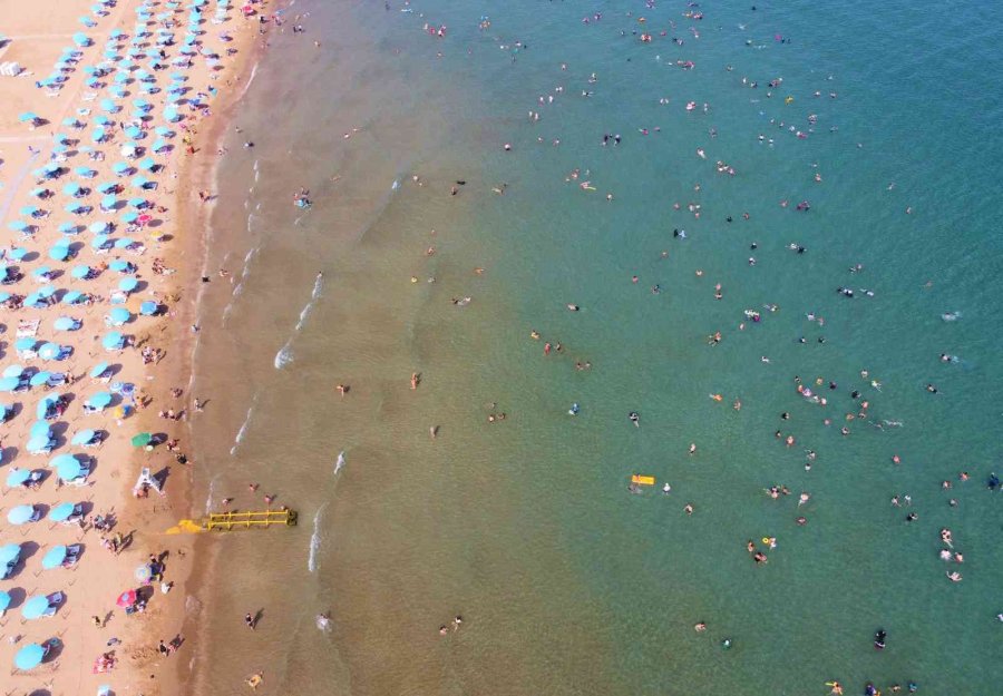 Eylül’de Kızkalesi’nde Tatilci Yoğunluğu