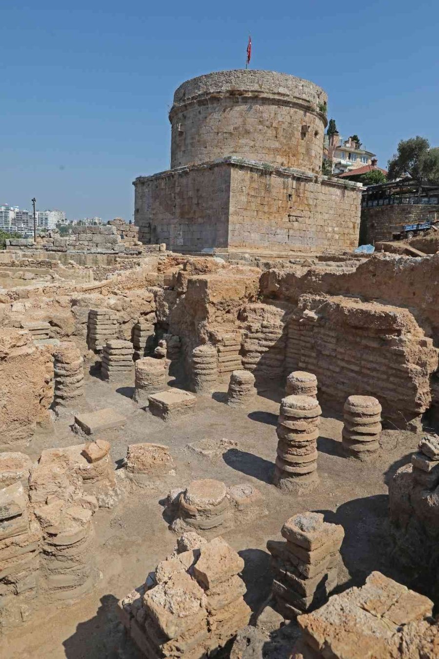 Hıdırlık Kulesi’nde Arkeolojik Kazılarda Sona Yaklaşıldı