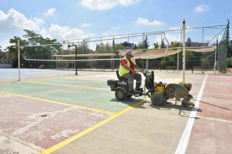 Kepez’in Okul Bahçeleri Renkleniyor