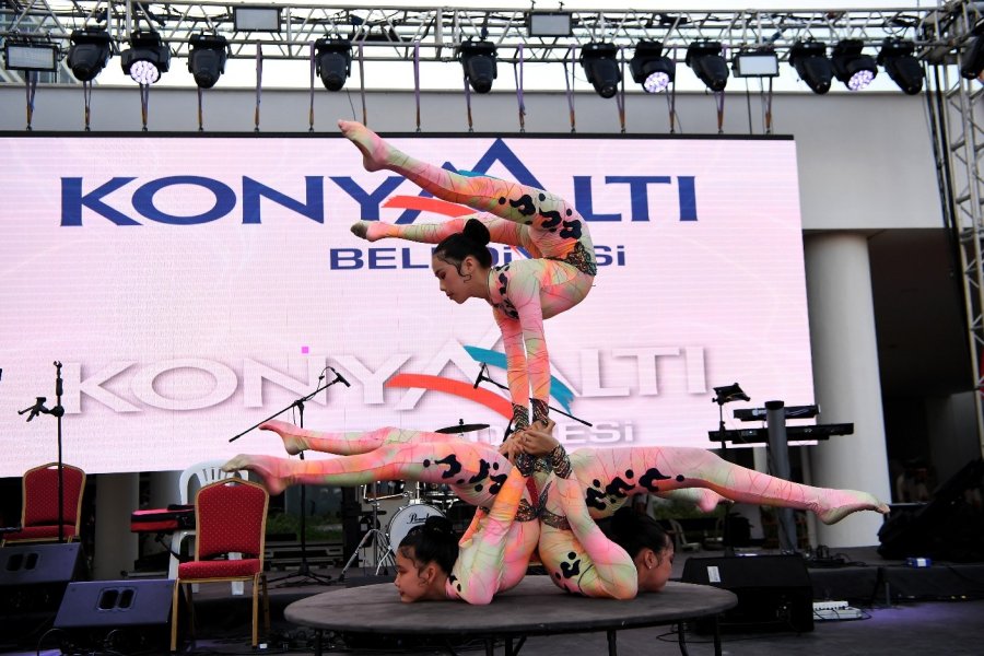 Konyaaltı’nda Renkli Sünnet Şöleni