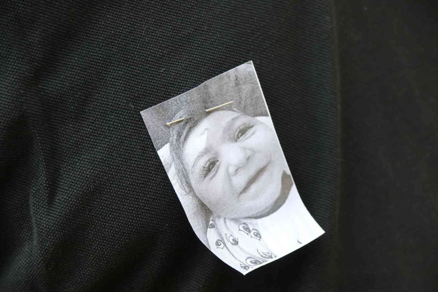 4,5 Yaşında Hayatını Kaybeden Ata’ya Gözyaşları Arasında Veda