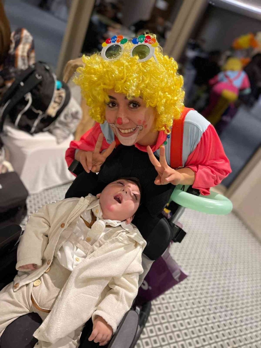 4,5 Yaşında Hayatını Kaybeden Ata’ya Gözyaşları Arasında Veda