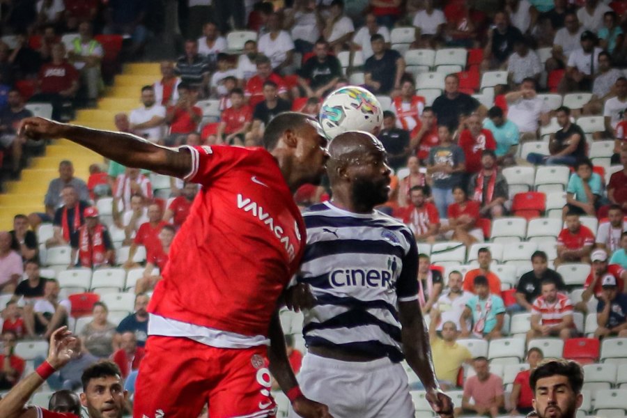 Spor Toto Süper Lig: Antalyaspor: 0 - Kasımpaşa: 1 (ilk Yarı)