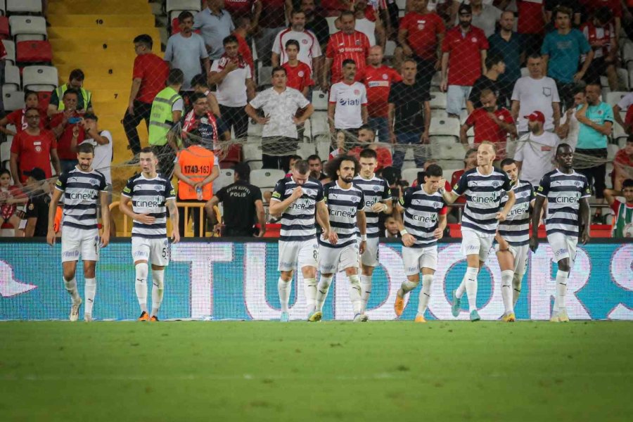 Spor Toto Süper Lig: Antalyaspor: 0 - Kasımpaşa: 1 (ilk Yarı)
