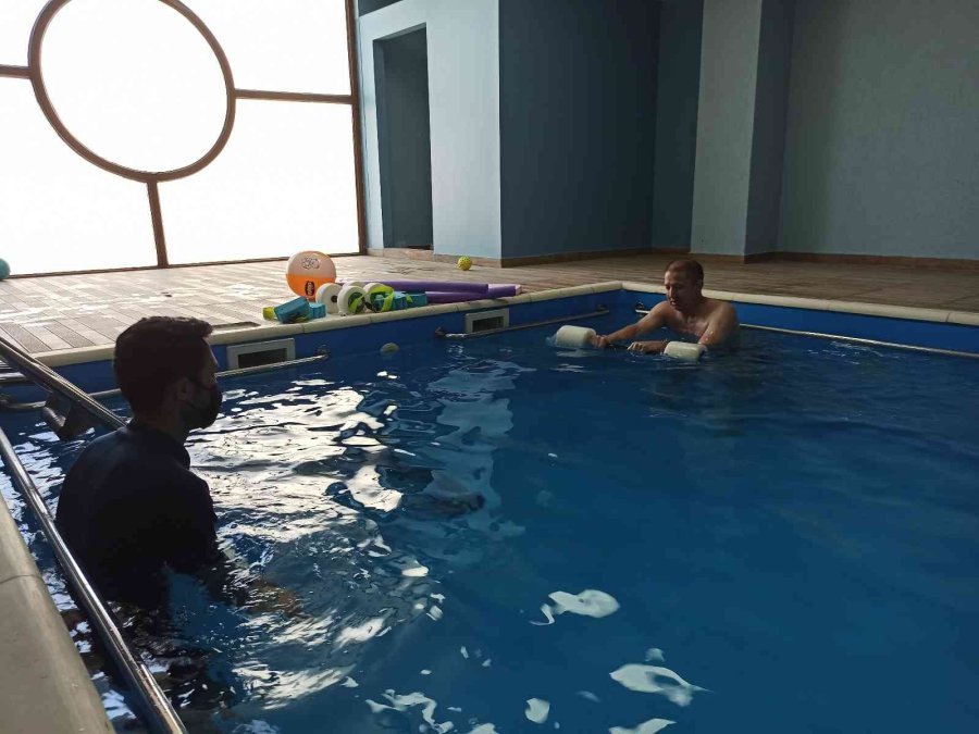 Covid-19 Sonrası Felç Geçiren Kazak Hasta Şifayı Türkiye’de Buldu