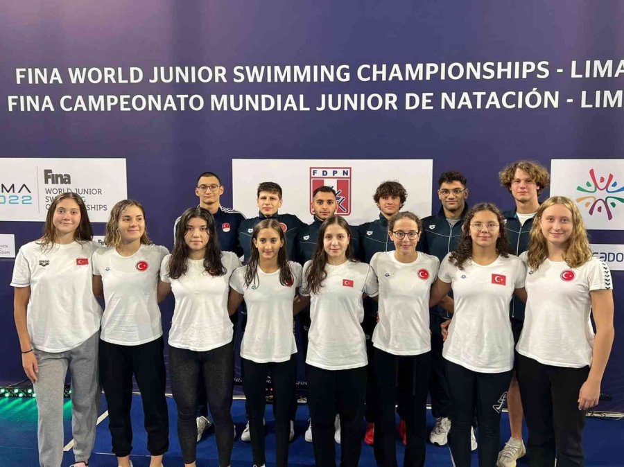 Antalyasporlu Genç Kulaçtan, Dünya Üçüncülüğü