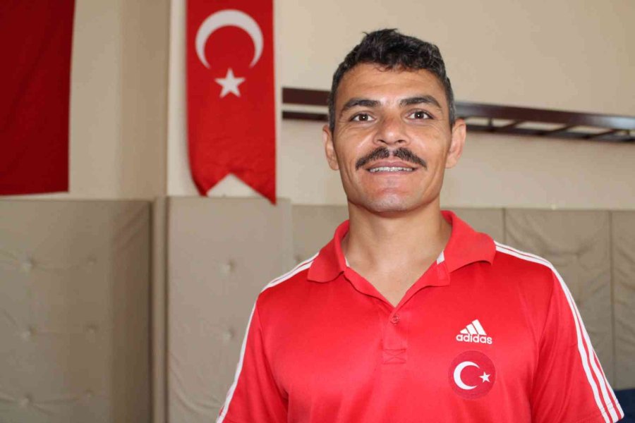 Milli Antrenör Ailelere Spora Teşvik Konusunda Çağrıda Bulundu