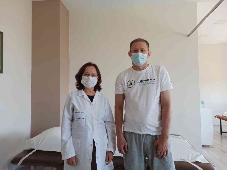 Covid-19 Sonrası Felç Geçiren Kazak Hasta Şifayı Türkiye’de Buldu