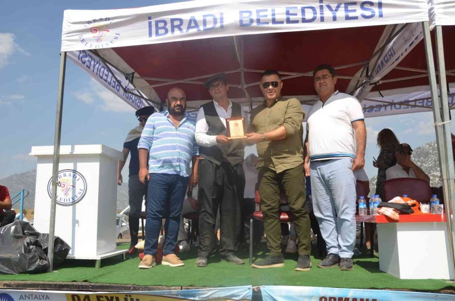 Antalya’da Rahvan Atlar Nefes Kesti