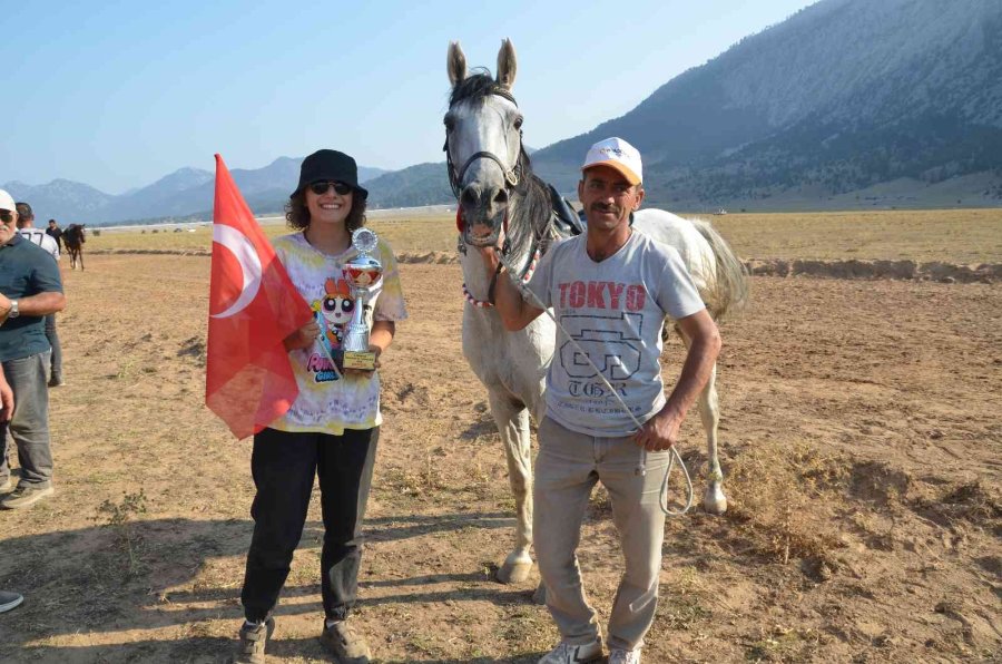 Antalya’da Rahvan Atlar Nefes Kesti