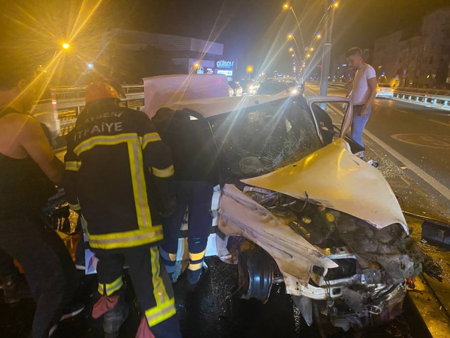 Kayseri’de Feci Kaza: Sıkıştığı Araçtan Güçlükle Çıkarıldı