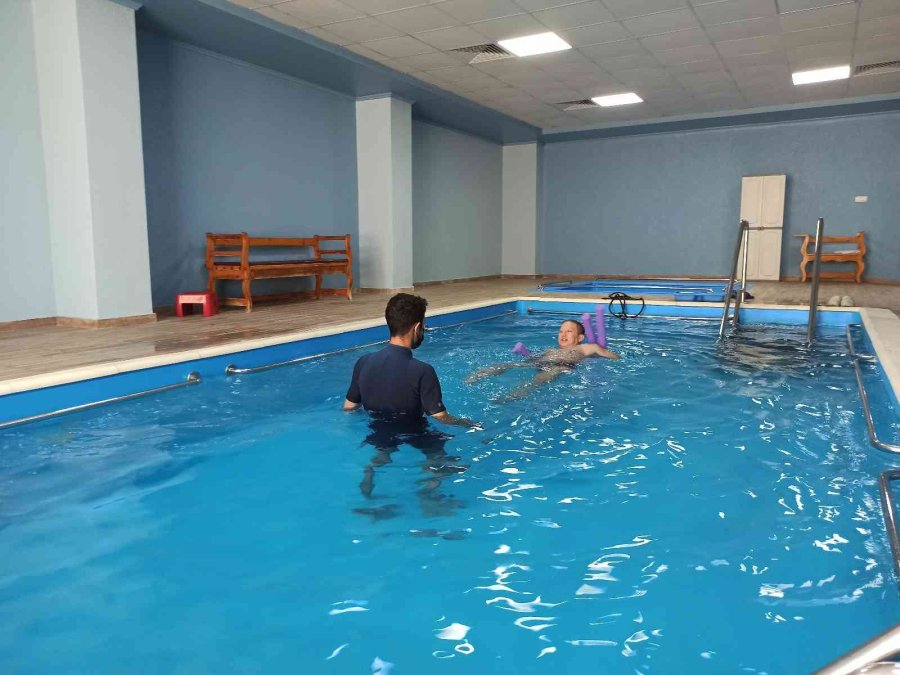 Covid-19 Sonrası Felç Geçiren Kazak Hasta Şifayı Türkiye’de Buldu