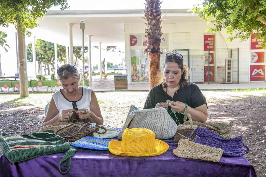 Hasır Örgü Atölyesi Hem Hobi Hem Kazanç Kapısı Oldu