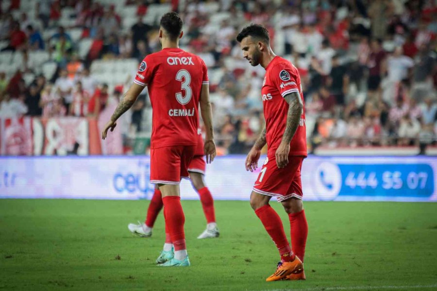 Spor Toto Süper Lig: Antalyaspor:0 - Kasımpaşa: 2 (maç Sonucu)