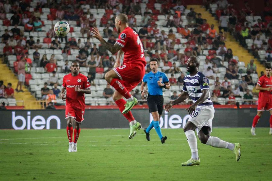 Spor Toto Süper Lig: Antalyaspor:0 - Kasımpaşa: 2 (maç Sonucu)