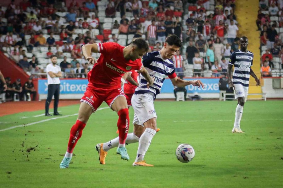 Spor Toto Süper Lig: Antalyaspor:0 - Kasımpaşa: 2 (maç Sonucu)