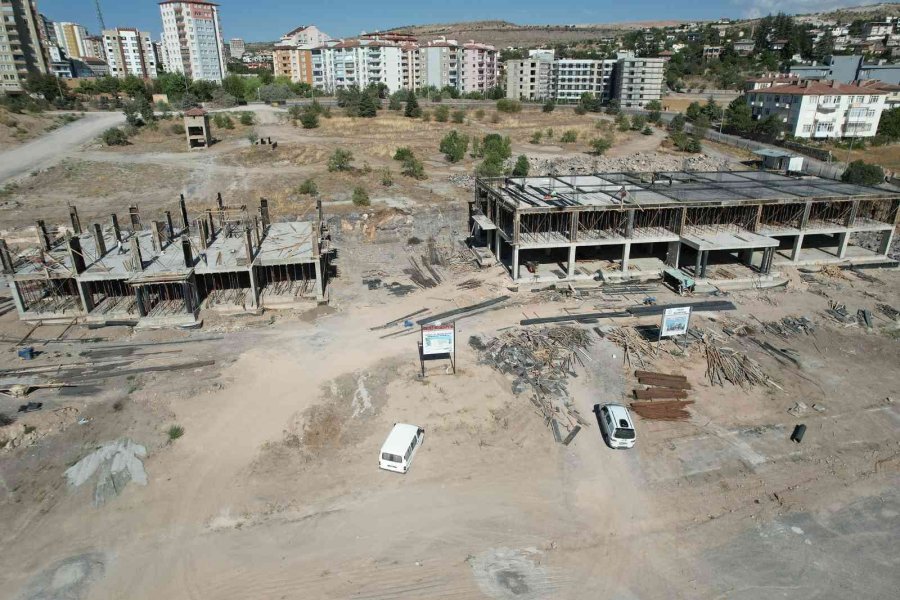 Mehmet Altun Eğitim Kompleksinde Okullar Yükseliyor