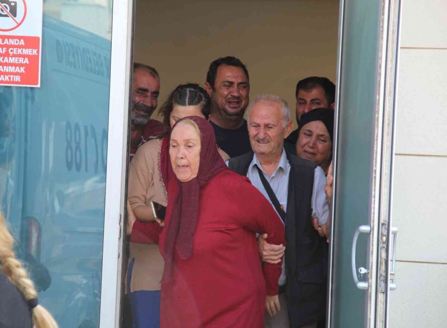 Genç Motosiklet Sürücüsünün Hayatını Kaybettiği Kaza Anı Kamerada