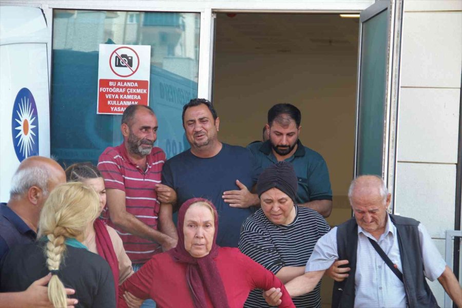 Genç Motosiklet Sürücüsünün Hayatını Kaybettiği Kaza Anı Kamerada