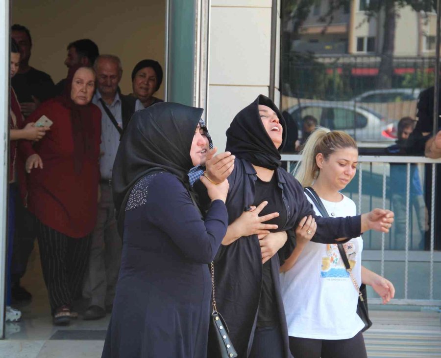 Genç Motosiklet Sürücüsünün Hayatını Kaybettiği Kaza Anı Kamerada