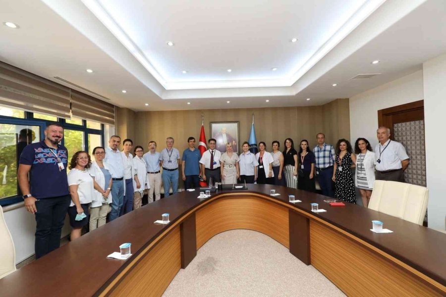 Çocuk Sağlığında Akdeniz Üniversitesi Marka Oluyor