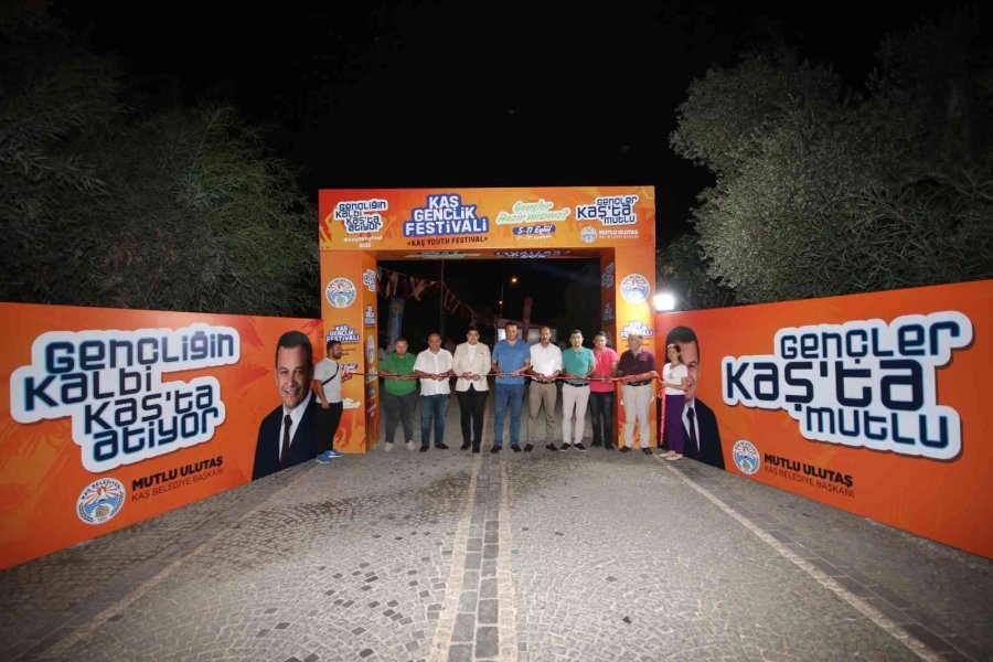 Kaş Gençlik Festivali Coşkusu Başladı