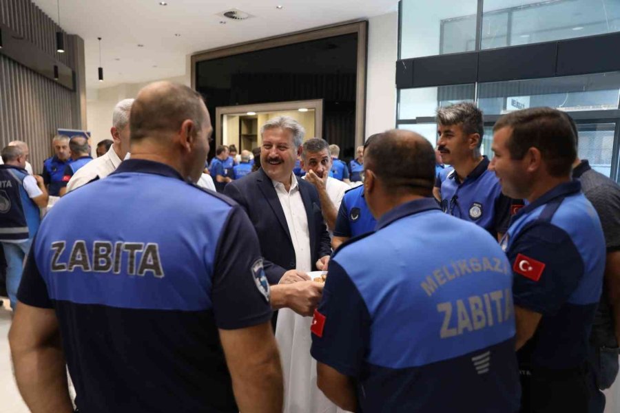 Başkan Palancıoğlu, Belediye Zabıtaları İle Bir Araya Geldi