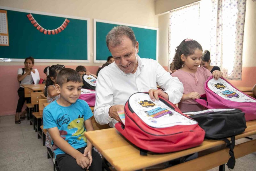 Mersin Büyükşehir Belediyesi 18 Bin Okul Çantası Dağıtacak