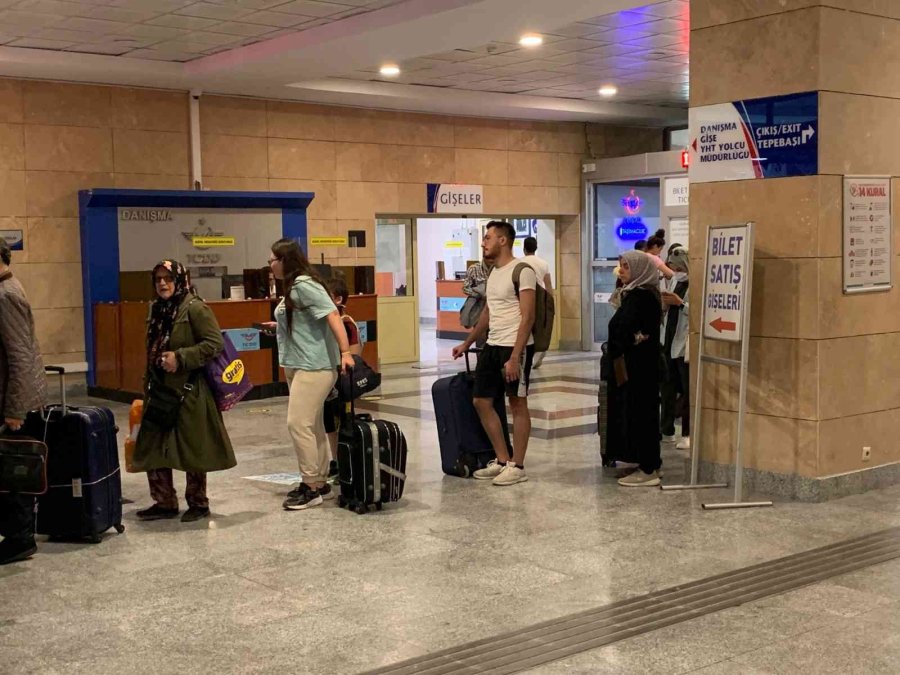 İlk Defa Koyulacak Olan Eskişehir-istanbul Seferinden Vatandaş Mutlu