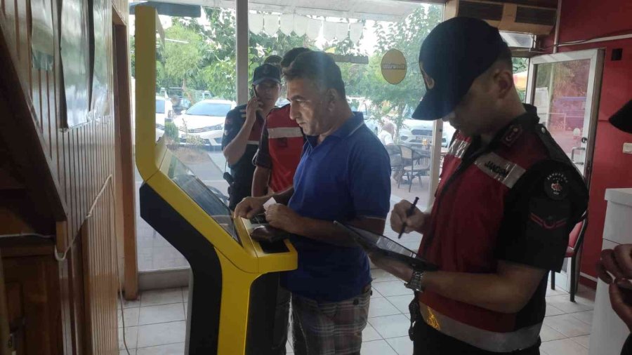 Jandarmadan Yasa Dışı Bahis Denetimleri