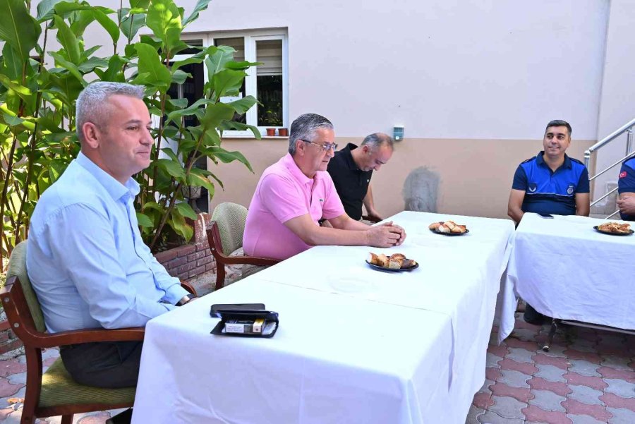 Başkan Topaloğlu:" Zabıtamız, Vatandaşlarımız İle Belediyemiz Arasında Bir Köprüdür"