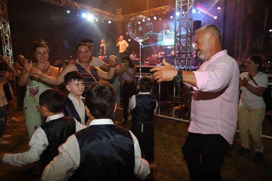 Manavgat Belediyesi’nden Sünnet Şöleni