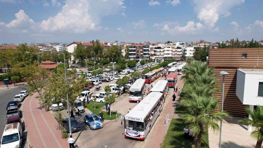Manavgat Belediyesi’nden Sünnet Şöleni