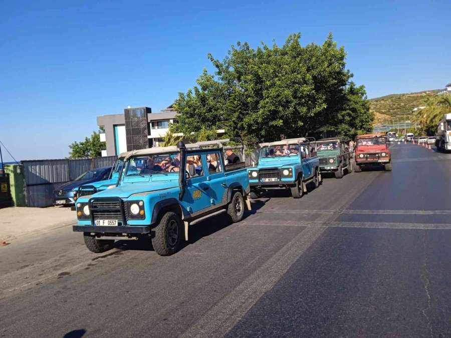 Alanya’da Safari Araçları Eşzamanlı Denetlendi
