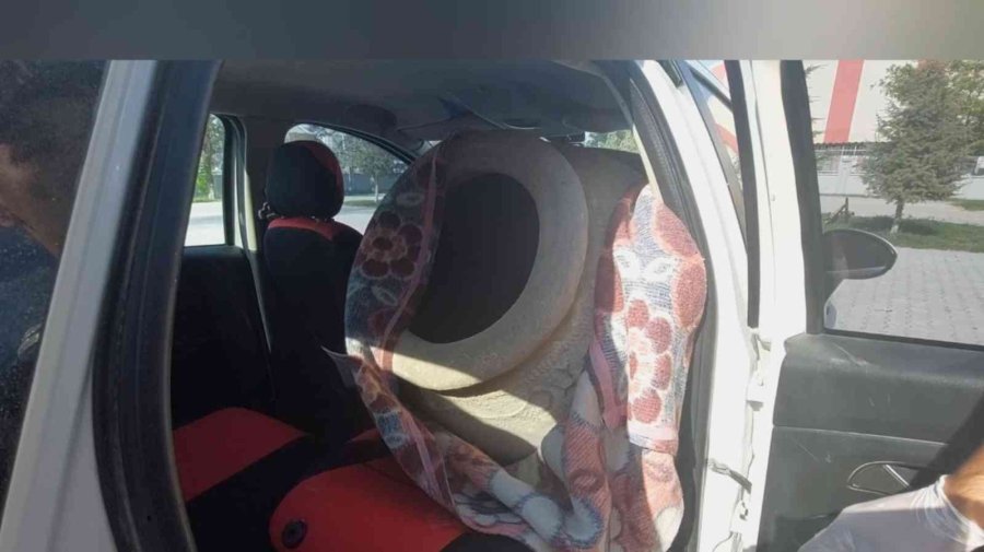 Bizans’ın 11 Asırlık Pithos Küpünü Aracın Ön Koltuğunda Götürürken Yakalandı