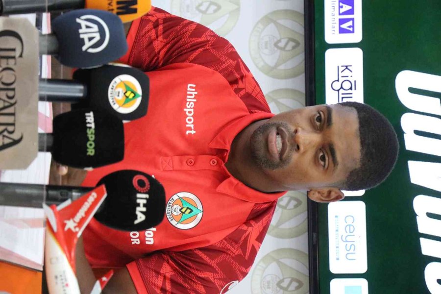 Corendon Alanyaspor, Fulham’dan Cavaleiro’yu Kiraladı