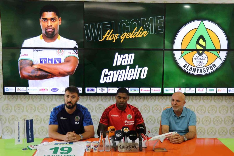 Corendon Alanyaspor, Fulham’dan Cavaleiro’yu Kiraladı