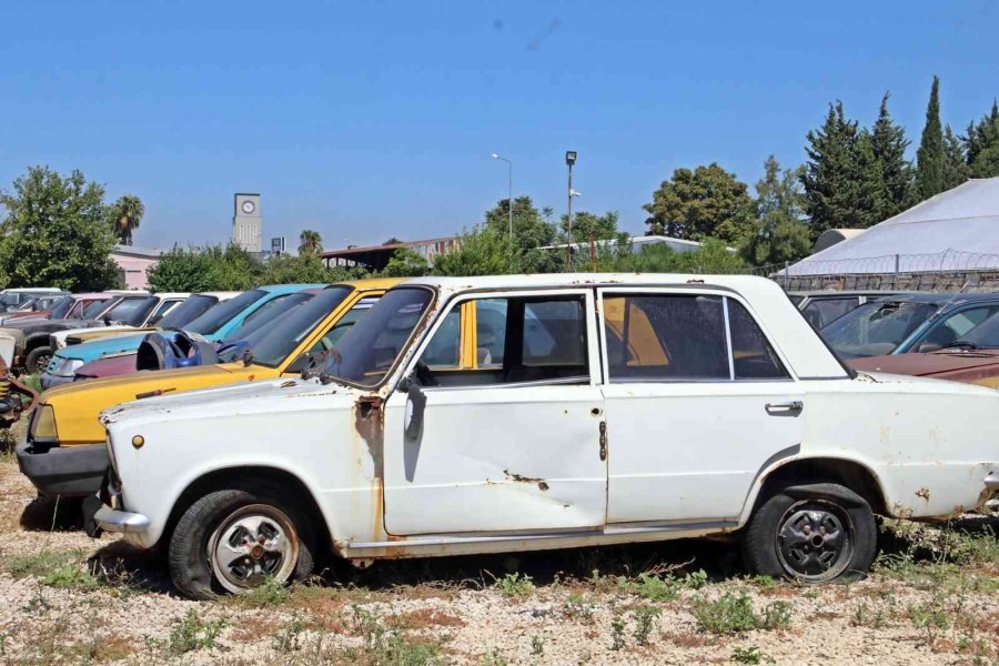 Antalya’da Yediemin Otoparkçılarını Şoke Eden Araç Haczi
