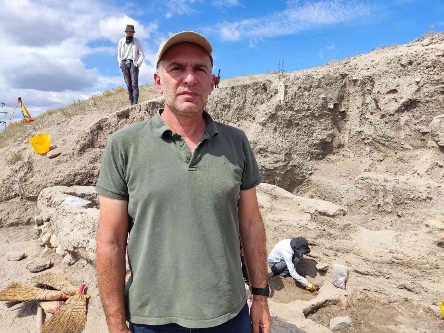Şarhöyük’te Bulunan 6 Bin Yıllık Parçalar Tarihe Işık Tutacak