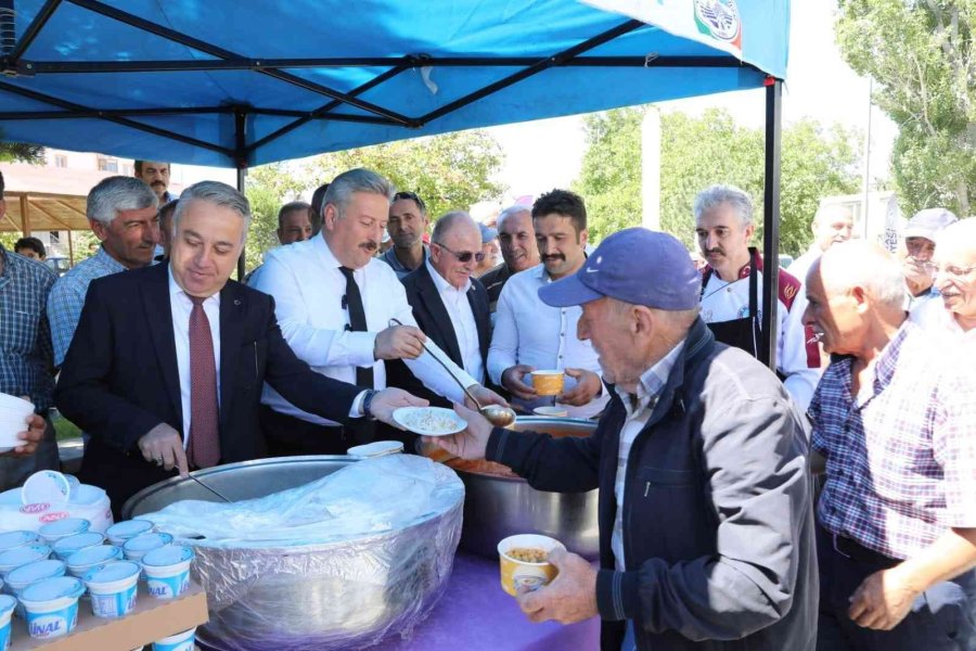 Başkan Palancıoğlu: “ekilip Hasat Edilen Nohutlar, Şimdi Sofralarımızda Yer Alacak”
