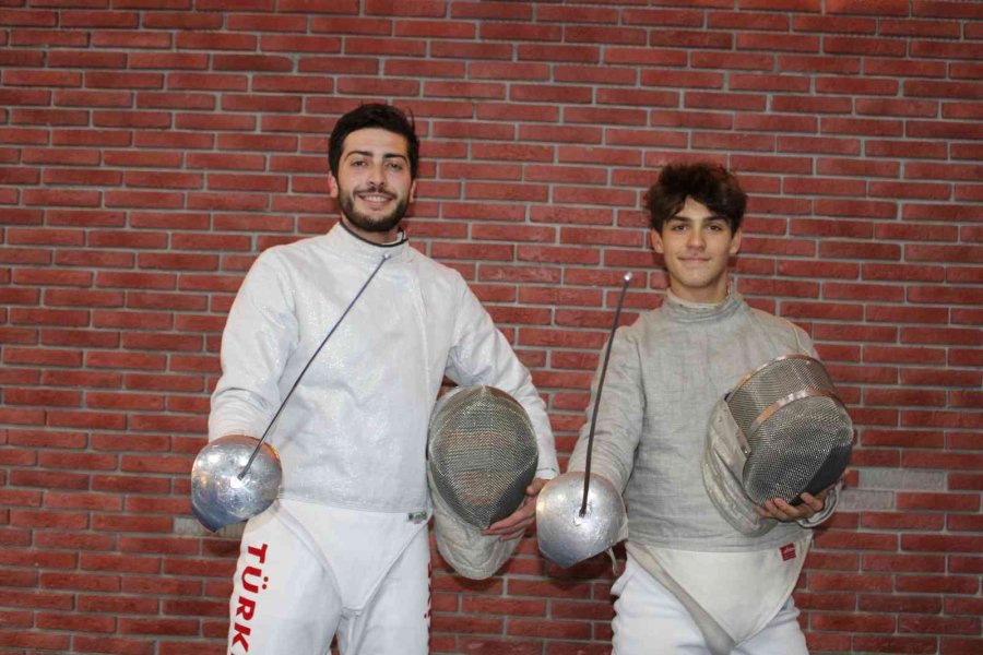 Genç Yaşında Elde Ettiği Başarılar İle Eskrim Sporunda Adını Tarihe Yazdırıyor