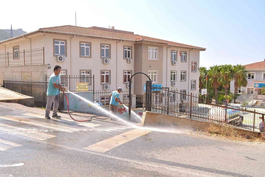 Alanya Belediyesi Okulları Yeni Eğitim Öğretim Yılına Hazırlıyor