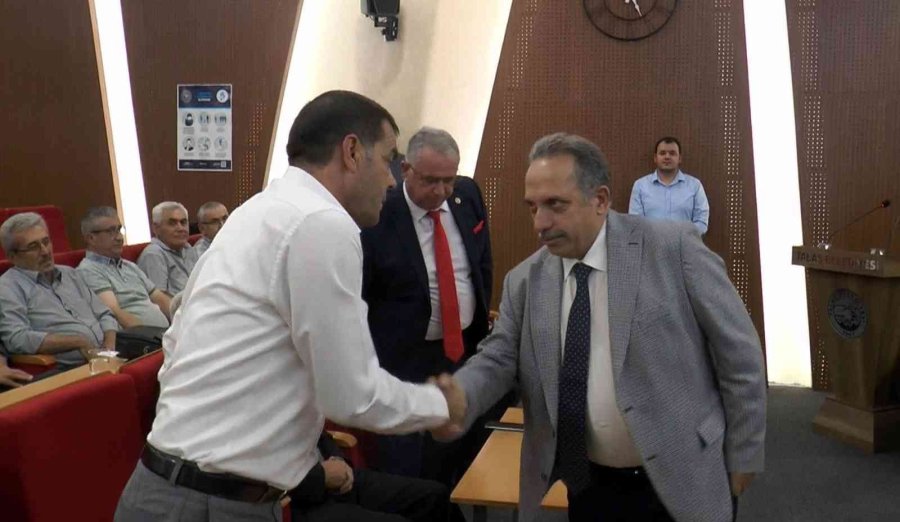 Talas’ta ‘barıştıran Meclis’